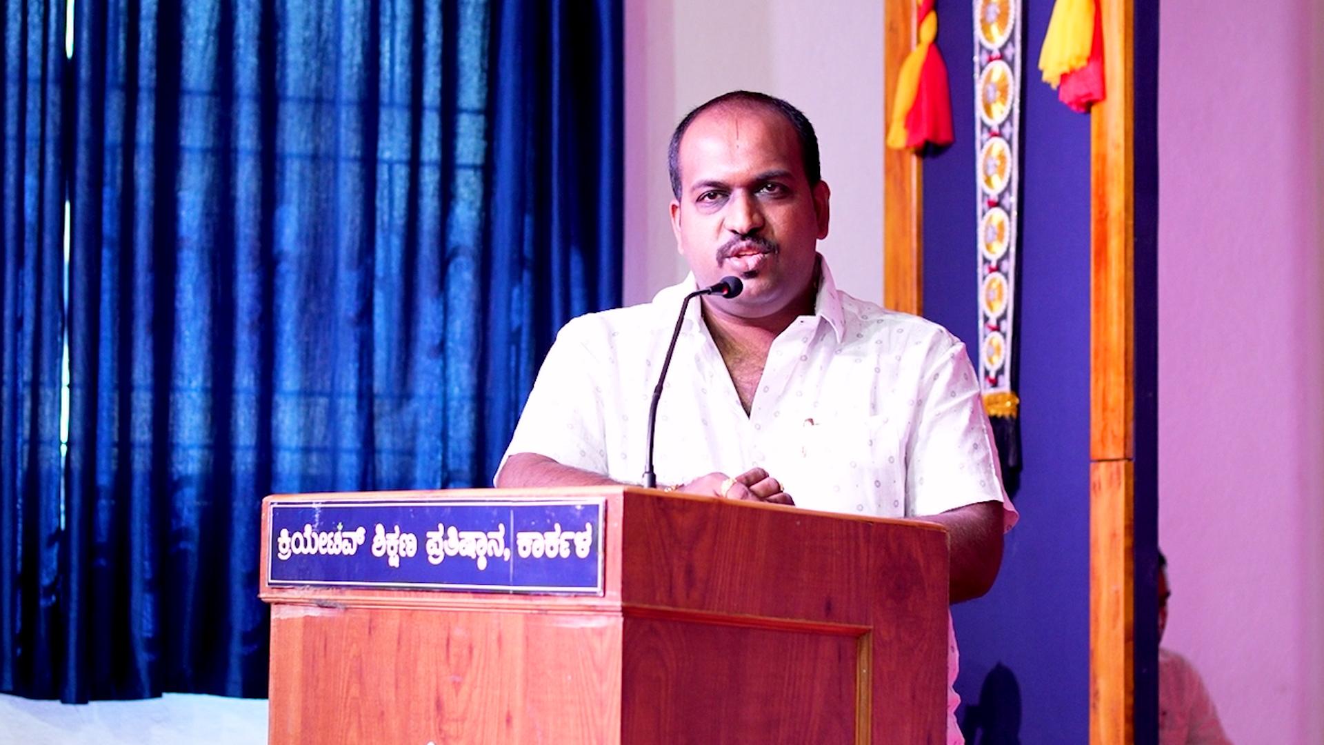 Testimonial background 3